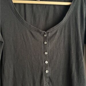 Y2K Victoria's Secret Black Ribbed Button-Up Scoop Neck Top